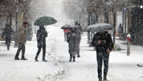 KIŠA, SNEG I OLUJNA KOŠAVA STIŽU U SRBIJU: Vreme pravi potpuni preokret - Spremite se