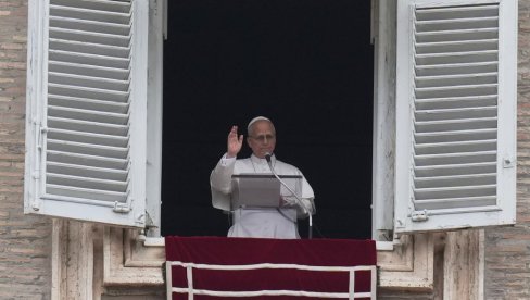 ПРВА УСКРШЊА МИСА ЛАВА 14. И БЛАГОСЛОВ ГРАДУ И СВЕТУ: „Данас нам је потребна нада, нека буде мир у свету“