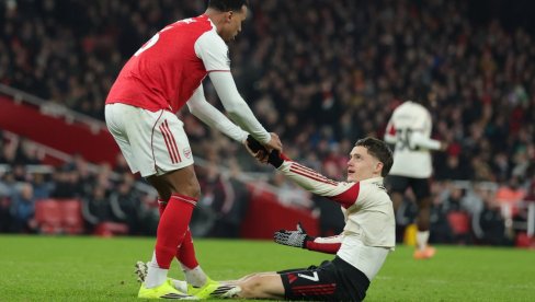 ARSENAL I LIVERPUL ZAPREPASTILI NAVIJAČE: Niko živ nije očekivao ovakav derbi Premijer lige!