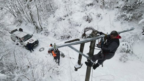 VANREDNA SITUACIJA U ČETIRI OPŠTINE: Zasedao Republički štab za vanredne situacije