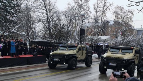 SRPSKA SLAVI DAN REPUBLIKE: Svečani defile kao kruna 34. rođendana (FOTO/VIDEO)