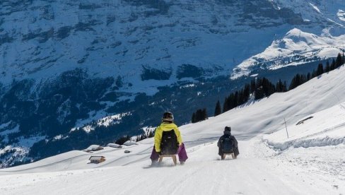 ОВО ЈЕ НАЈДУЖА ЕВРОПСКА СТАЗА ЗА САНКАЊЕ: Сат времена уживања на санкама - Знате ли где се крије овај фантастичан спуст? (ВИДЕО)