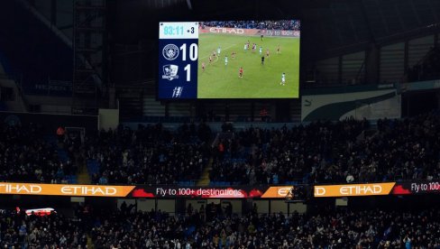 GDE PRESTAJE NOVAC, A POČINJE FUDBAL? Lekcija o ponosu autsajdera i šamar bahatog Mančestera