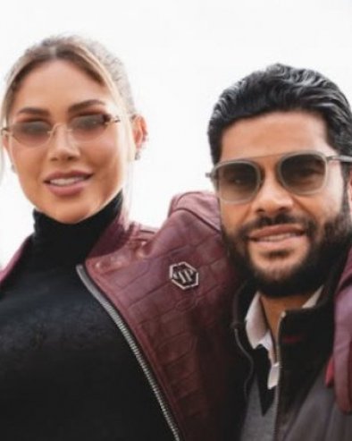 БИО ЈОЈ ЈЕ ТЕЧА 12 ГОДИНА, А САДА СУ У БРАКУ И ИМАЈУ ДВОЈЕ ДЕЦЕ: Славни фудбалер направио породични скандал о ком бруји цео свет