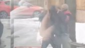 БРУТАЛНА ТУЧА НА СТАНИЦИ У БЕОГРАДУ: Мушкарци се шутирали и ударали песницама (ВИДЕО)