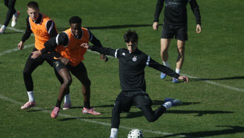 PARTIZAN RAZBIJEN NA PRIPREMAMA: Mura za poluvreme srušila crno-bele