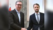 ВУЧИЋ РАЗГОВАРАО СА БЕКЕРАТОМ Приоритет Србије остаје рад на владавини права, економским реформама и јачању институција