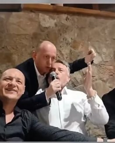 КНЕЖЕВИЋ ЗАПЕВАО КАЋУШУ: Да ме не би пријављивали, сам ћу себе да пријавим (ВИДЕО)