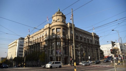 VLADE JOŠ NEMA, ALI UCENE STIŽU Analiza Novosti: Kabinet, koji će sastaviti Studentska lista, naleteće na stare zahteve suseda