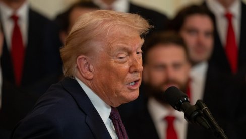 "СИЛА БОГА НЕ МОЛИ" Бела кућа: Слање европских трупа на Гренланд неће утицати на  Трампову одлуку о преузимању острва