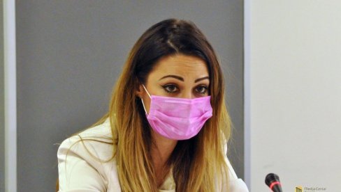 2006. DECA NISU IMALA NI ZAVOJE, TO JE UŽASAVAJUĆE Majka deteta leptira za Novosti: Fond je nastao od kad je Vučić na vlasti