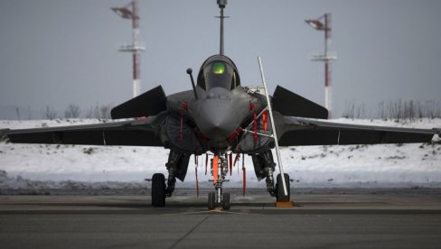 ХРВАТСКИ РАФАЛ СЕ ПОКРАВИО ЧИМ ЈЕ ПОЛЕТЕО: Хитно морао да прекине лет