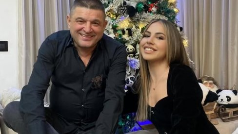 СЈАЈНЕ ВЕСТИ ИЗ АМЕРИКЕ ЗА КРАЈИШКУ ЛЕГЕНДУ: Баја Мали Книнџа срећнији него икада (ФОТО)