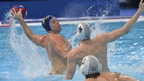 СРБИЈО, РАДУЈ СЕ! Ватерполисти у драми победили Мађарску за полуфинале Европског првенства (ФОТО)