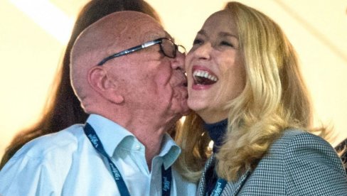 ЖЕНИО СЕ 5 МИНУТА. А ПОСЛЕДЊИ ПУТ НА ПРАГУ СТОТЕ: Једна му је жена била исто годиште као и унука, другу оставио преко поруке!