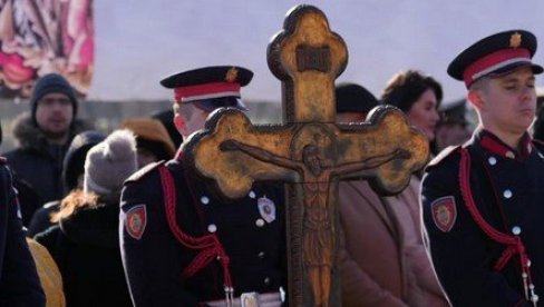 У СЛУЖБИ НАРОДА И ВЕРЕ: Жандармерија уз грађане на Богојављење широм Србије (ФОТО)