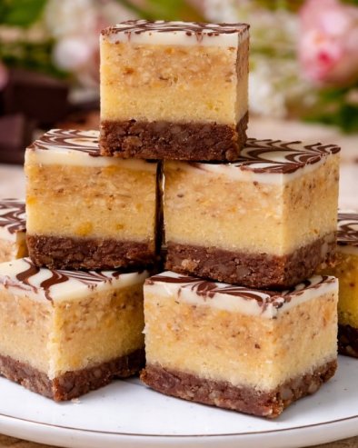 ТРОБОЈНЕ КОЦКЕ СА ОРАСИМА, БАДЕМОМ И ЛЕШНИКОМ: Богат, свечан и изузетно укусан колач