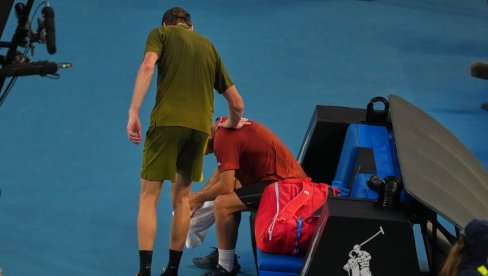 NIŠTA OD SPEKTAKLA! Janik Siner zbog povrede završio meč ranije nego što je trebalo