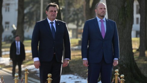 МИНИСТАР ГАШИЋ САСТАО СЕ СА МИНИСТРОМ ОДБРАНЕ БЕЛГИЈЕ: Разменили мишљења о политичко-безбедносној ситуацији у региону и међусобној сарадњи