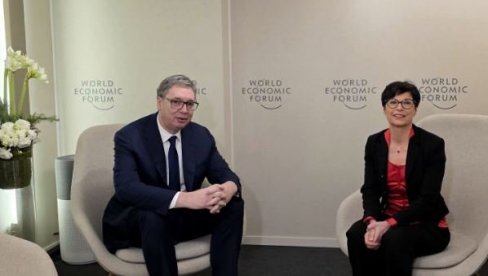 VUČIĆ U DAVOSU Predsednik se sastao sa Martom Kos: Za Srbiju važno da se u vremenu sve većih podela sačuva duh dijaloga u regionu i u Evropi
