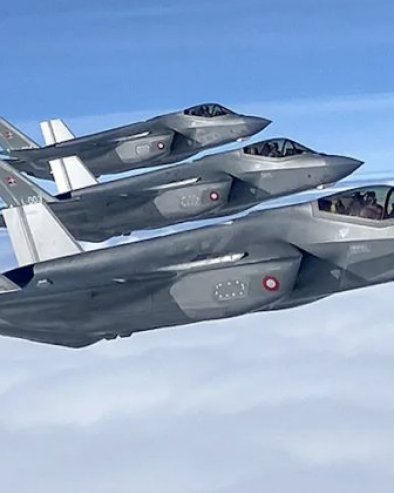 ПРВА ЗЕМЉА САМО СА АВИОНИМА 5. ГЕНЕРАЦИЈЕ ИМА ПРОБЛЕМ: У случају сукоба моги да их искључе једним “кликом”? (ВИДЕО)