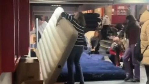 БАХАЋЕЊЕ НЕВАСПИТАНЕ ОМЛАДИНЕ: Погледајте шта раде Динкове пумпаџијке (ВИДЕО)