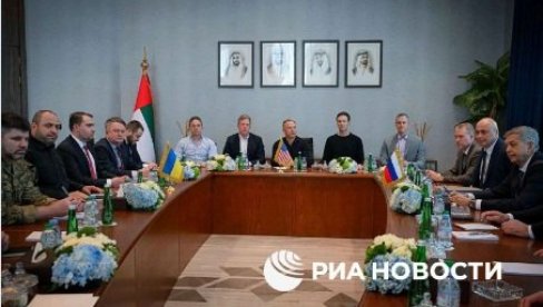ОБЈАВЉЕНИ ДЕТАЉИ ПРЕГОВОРА: Представници Москве и Кијева једни наспрам других, ту су Виткоф и Кушнер (ВИДЕО)