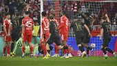 KAKVA SENZACIJA U NEMAČKOJ: Augzburg šokirao Bajern usred Minhena i naneo mu prvi poraz u Bundesligi