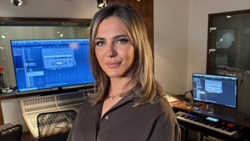 ВЕЛИКИ ПОВРАТАК МАРИЈАНЕ КАТИЋ: У студију код Сашка Николића одржала час француског језика (ФОТО)