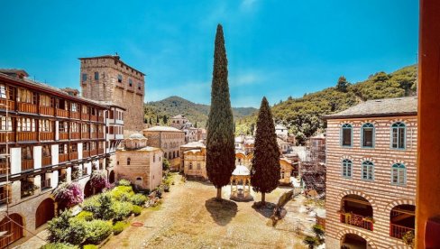 OD SRBIJE DO AMERIKE: U TOKU SNIMANJE DOKUMENTARNOG FILMA I SERIJALA „SVETI SAVA“