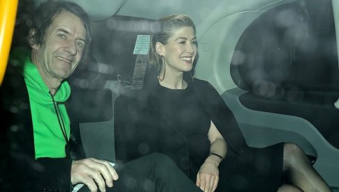 PRELEPA GLUMICA NIJE IMALA SREĆE U LJUBAVI: Jedan je ostavio pred venčanje, drugi bio gej, sada je u vezi sa bivšim heroinskim zavisnikom