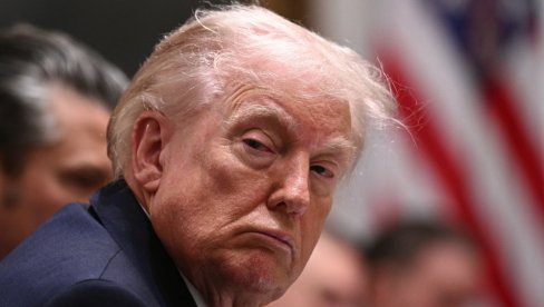 ТЕЖАК УДАРАЦ ЗА ТРАМПА: Главни човек за борбу против тероризма поднео оставку - Иран није представљао претњу! (ФОТО)