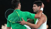 NOVAČE, TI SI MOJA INSPIRACIJA! Alkaraz podigao trofej pa se okrenuo ka Đokoviću i poručio mu ovo...