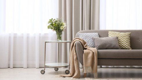 ТРЕНДОВИ ЗАВЕСА ЗА 2026. ГОДИНУ: Шта скроз излази из моде, а шта је ту да остане