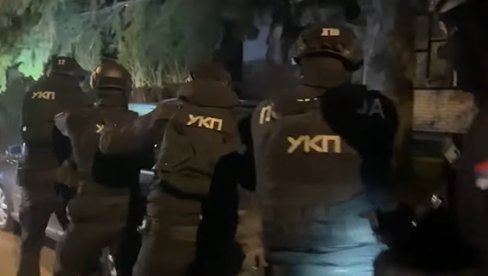 ПОЛИЦИЈСКА АКЦИЈА: Заплењено 8 килограма кокаина, експлозив, бомбе, снајпер и силиконске маске