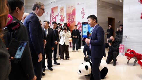 ПРВИ У ЕВРОПИ! Вучић: Могли бисмо ове године да почнемо производњу хуманоидних робота