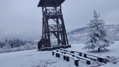 SNEG OKITIO MAČKOV KAMEN: Idila i svetinja lepotica (FOTO)