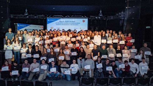 ОСВОЈИЛИ 330 МЕДАЉА: Награде за 162 талентована ученика