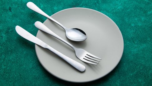 САМИ НАПРАВИТЕ СРЕДСТВО ЗА ЧИШЋЕЊЕ: Вратите сјај сребрном есцајгу