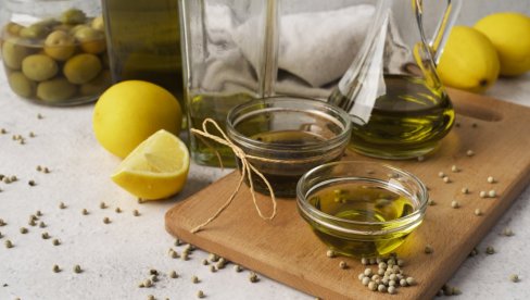 ХРАНА ЗА ЗДРАВЉЕ ЦРЕВА У ТРЕНДУ: Да ли маслиново уље и морска маховина имају ефекат