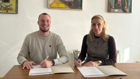 OBNOVLJENA POGODNOST ZA ČLANOVE GRADSKE BIBLIOTEKE VLADISLAV PETKOVIĆ DIS U ČAČKU   Knjige opet i za - slušanje