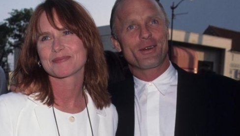 ЉУБАВ ДУГА 42 ГОДИНЕ: Знала је да је он за њу чим га је видела први пут! (ФОТО)