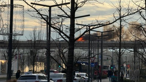 НА ГАЗЕЛИ У СМЕРУ КА НИШУ ГОРИ КОМБИ:  Обустављен је саобраћај