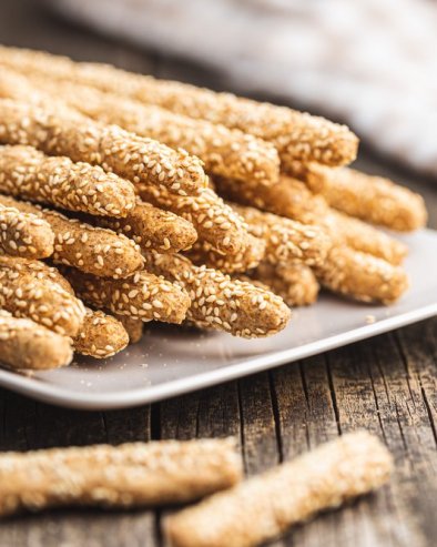 NEODOLJIVO HRSKAVI: Štapići sa susamom