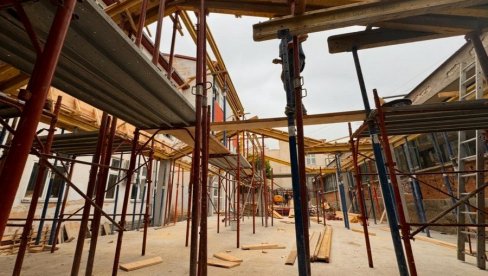 GIMNAZIJA PRE I NAKON REKONSTRUKCIJE: Vučić podelio fotografije na svom Instagram profilu (FOTO)