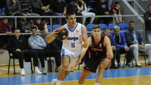 „BELI“ BRANE SVOJU TVRĐAVU: Košarkaši Sloge u Kraljevu dočekuju beogradski Dinamik