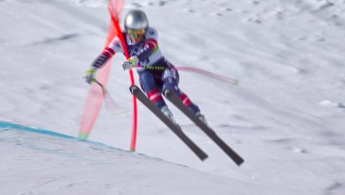 ISPLIVALO NOVO OTKRIĆE Oglasili se stručnjaci: Lindzi Von je imala vazdušni jastuk sa crnom kutijom za vreme stravičnog pada