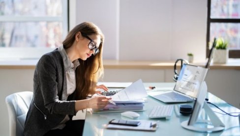 НЕПРАВИЛНО СЕДЕЊЕ ИМА ВЕЋЕ ПОСЛЕДИЦЕ НЕГО ШТО СМО МИСЛИЛИ: Не утиче само на физичко здравље