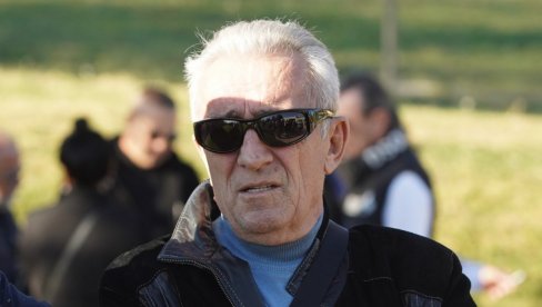 OD KOLEGA ME NIKO NE ZOVE, PROGLASILI SU ME MRTVIM: Šeki Turković otvoreno o odnosu sa pevačima i periodu u Americi - Jedva sam čekao da se