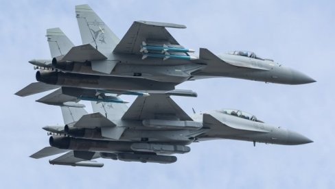 ПЕНТАГОН У ПРОБЛЕМУ Носачи су "лака мета": Кинески ловац са носача авиона опремљен новом противбродском ракетом домета већег од 1.000 км